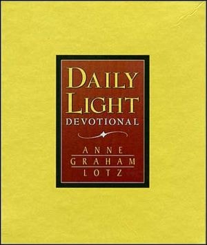 Daily Light Devotional (Tan Leather)