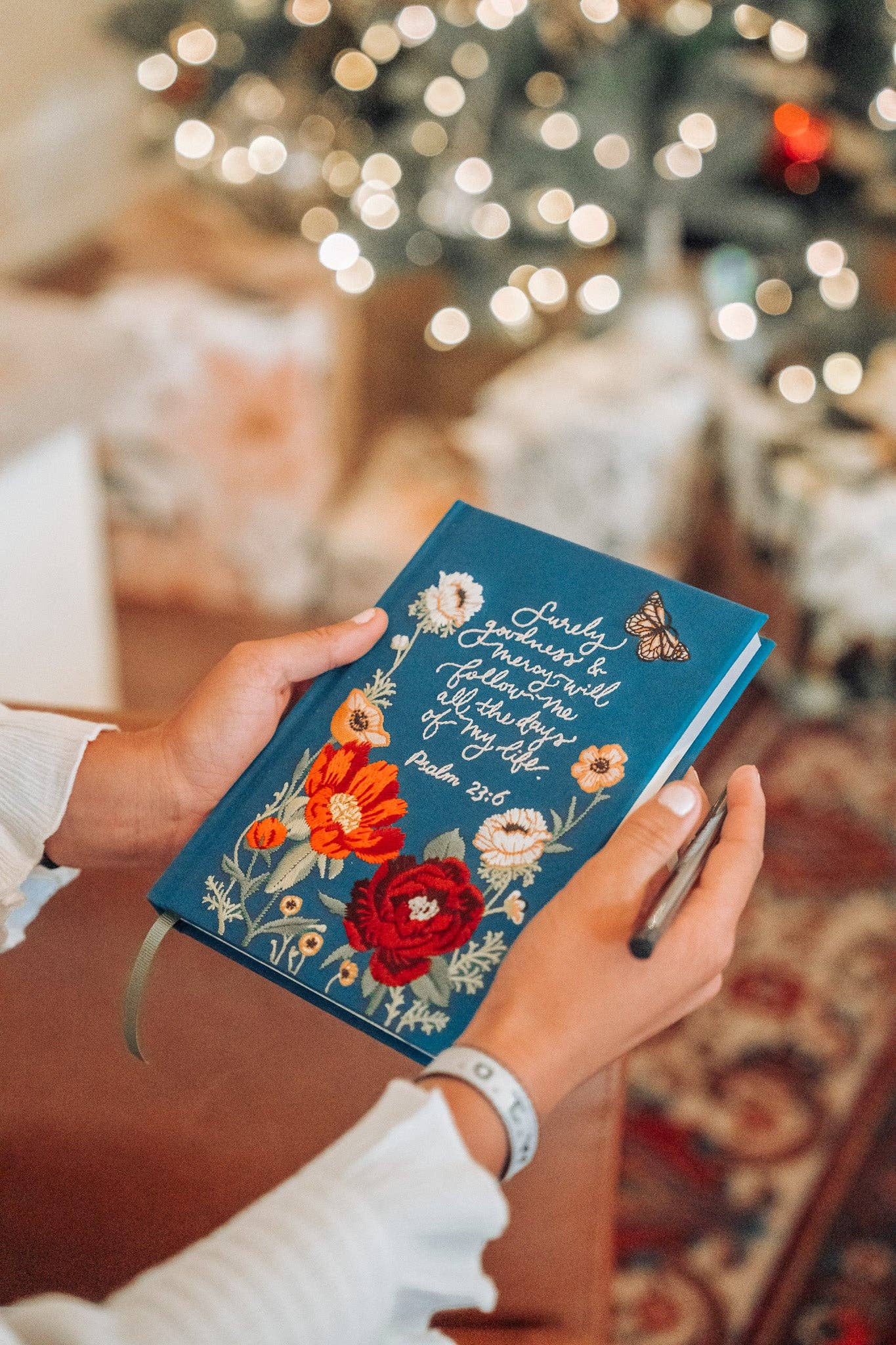 GraceLaced by Ruth Chou Simons - Psalm 23 Embroidered Journal