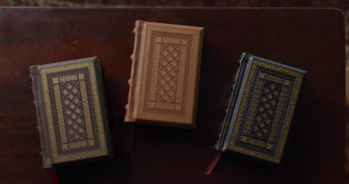 ESV New Testament with Illuminated Drop Caps: William Tyndale Commemorative Edition (TruTone over Board)