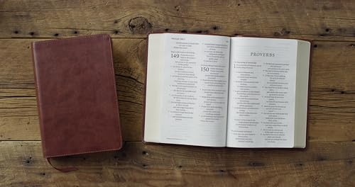 ESV Giant Print Personal Size Bible (TruTone, Chestnut): Holy Bible, English Standard Version