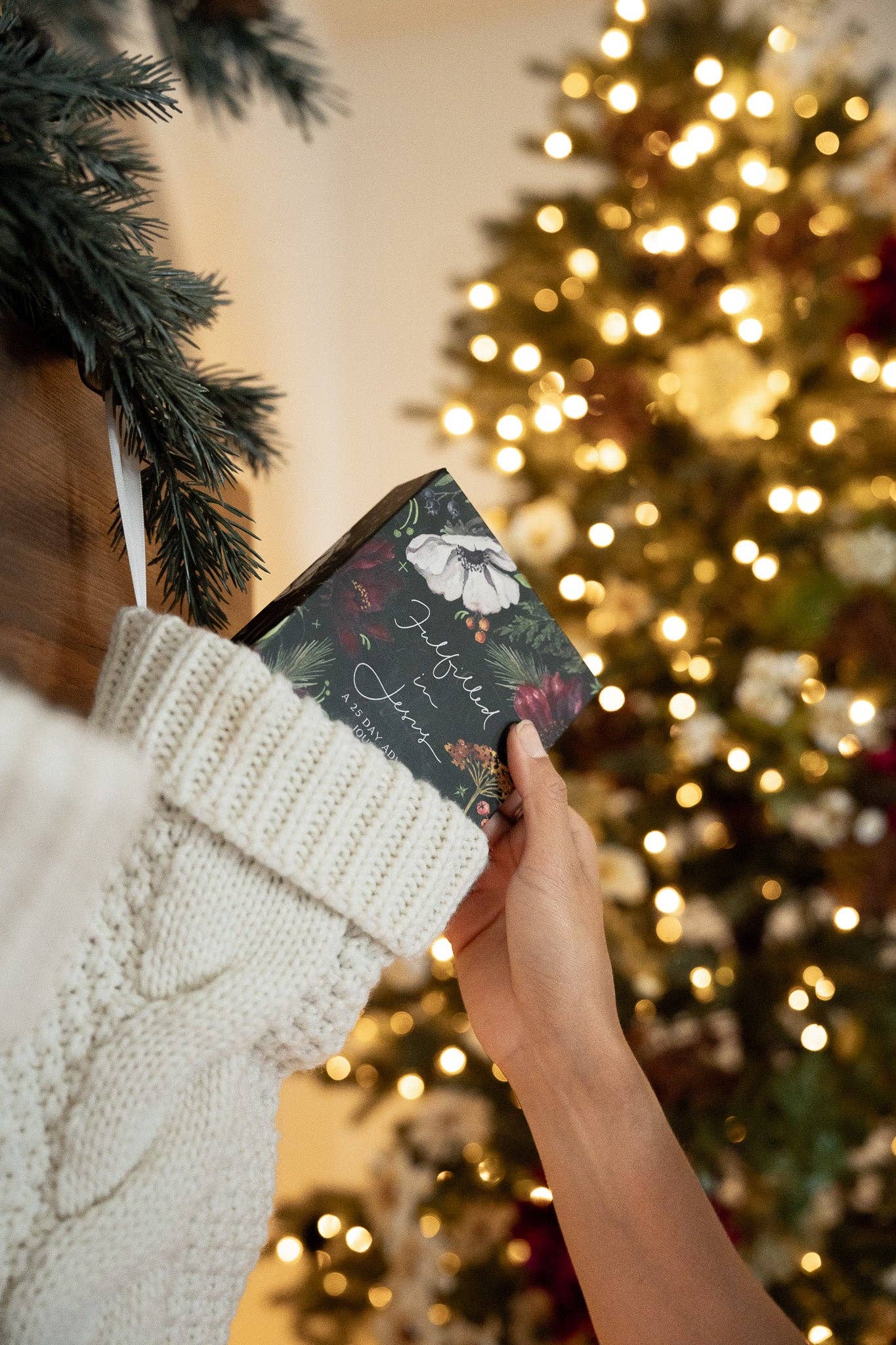 GraceLaced by Ruth Chou Simons - Fulfilled In Jesus Advent Reflection Set